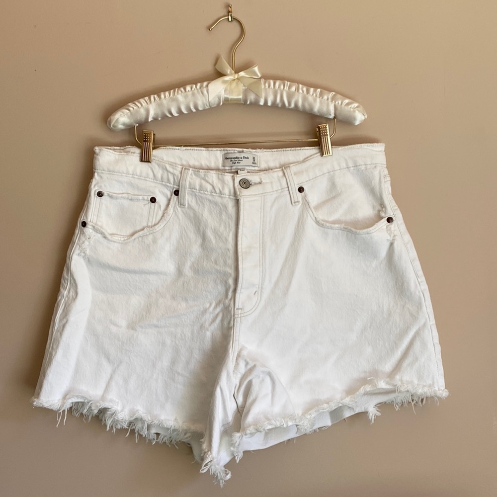 A&F - White Denim Shorts